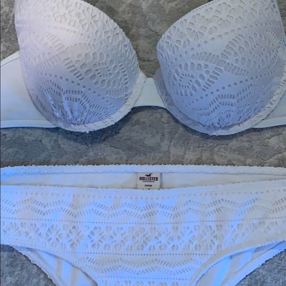 Hollister 2 pc. Like New
